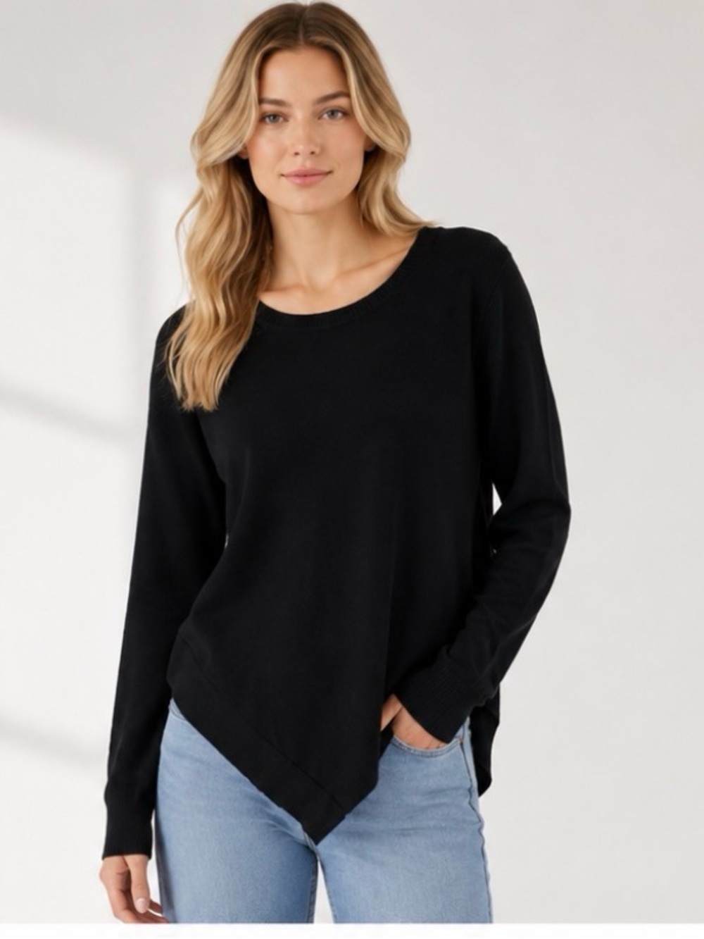 89th & Madison Black Asymmetric Hem Sweater